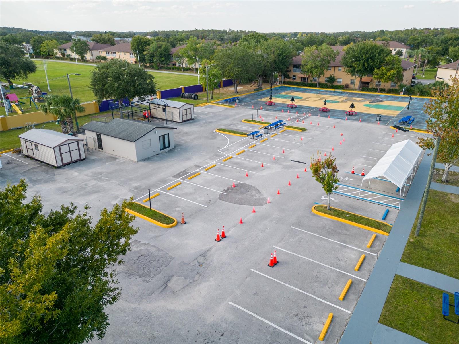 ACREAGE & UNREC - Commercial Sale