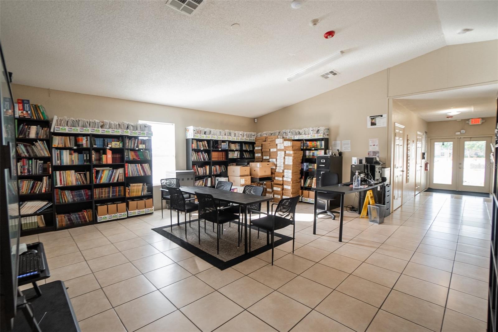 ACREAGE & UNREC - Commercial Sale