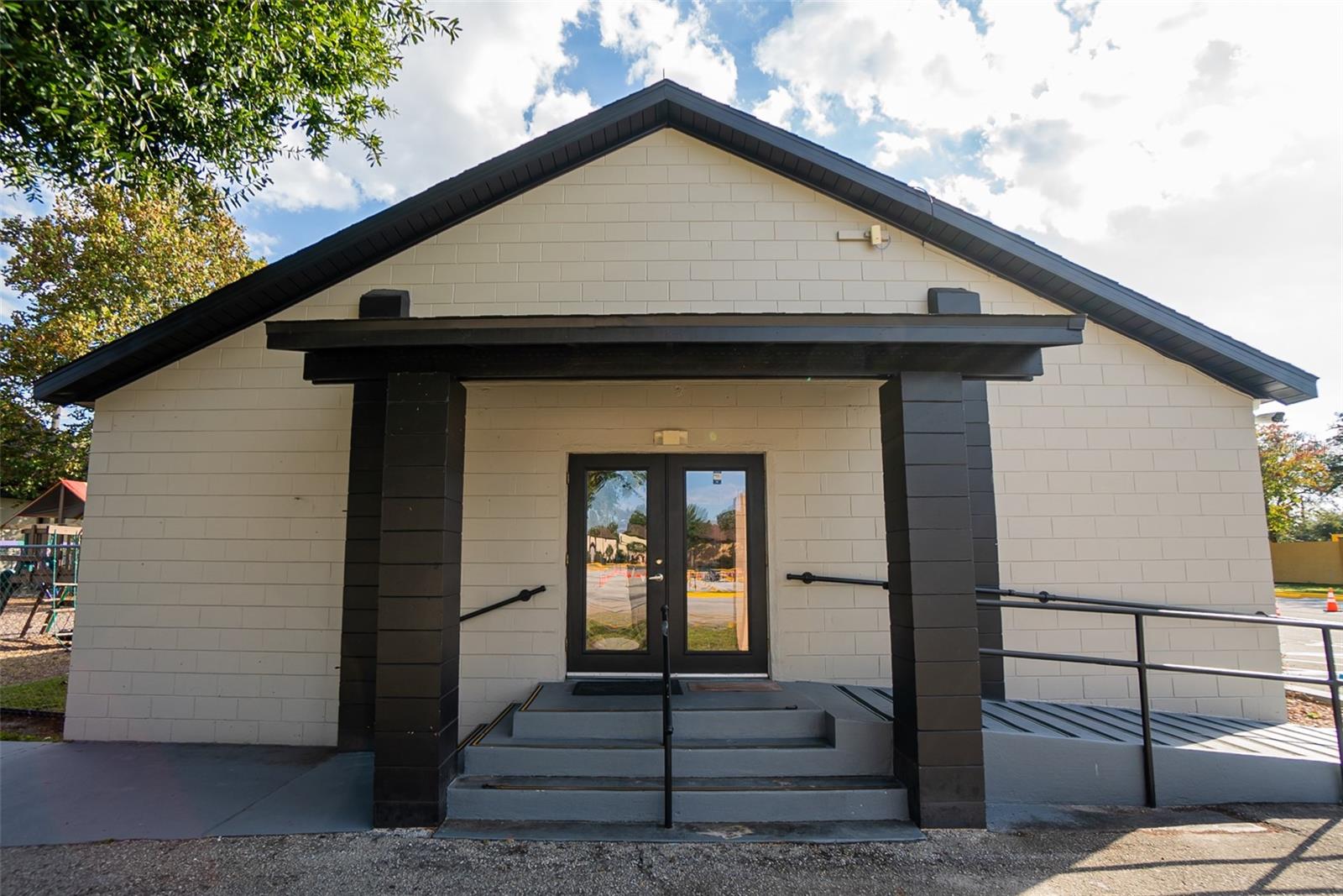 ACREAGE & UNREC - Commercial Sale