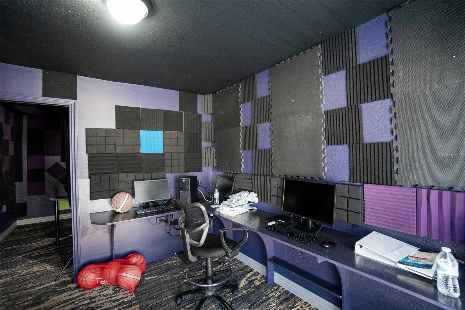 ACREAGE & UNREC - Commercial Sale