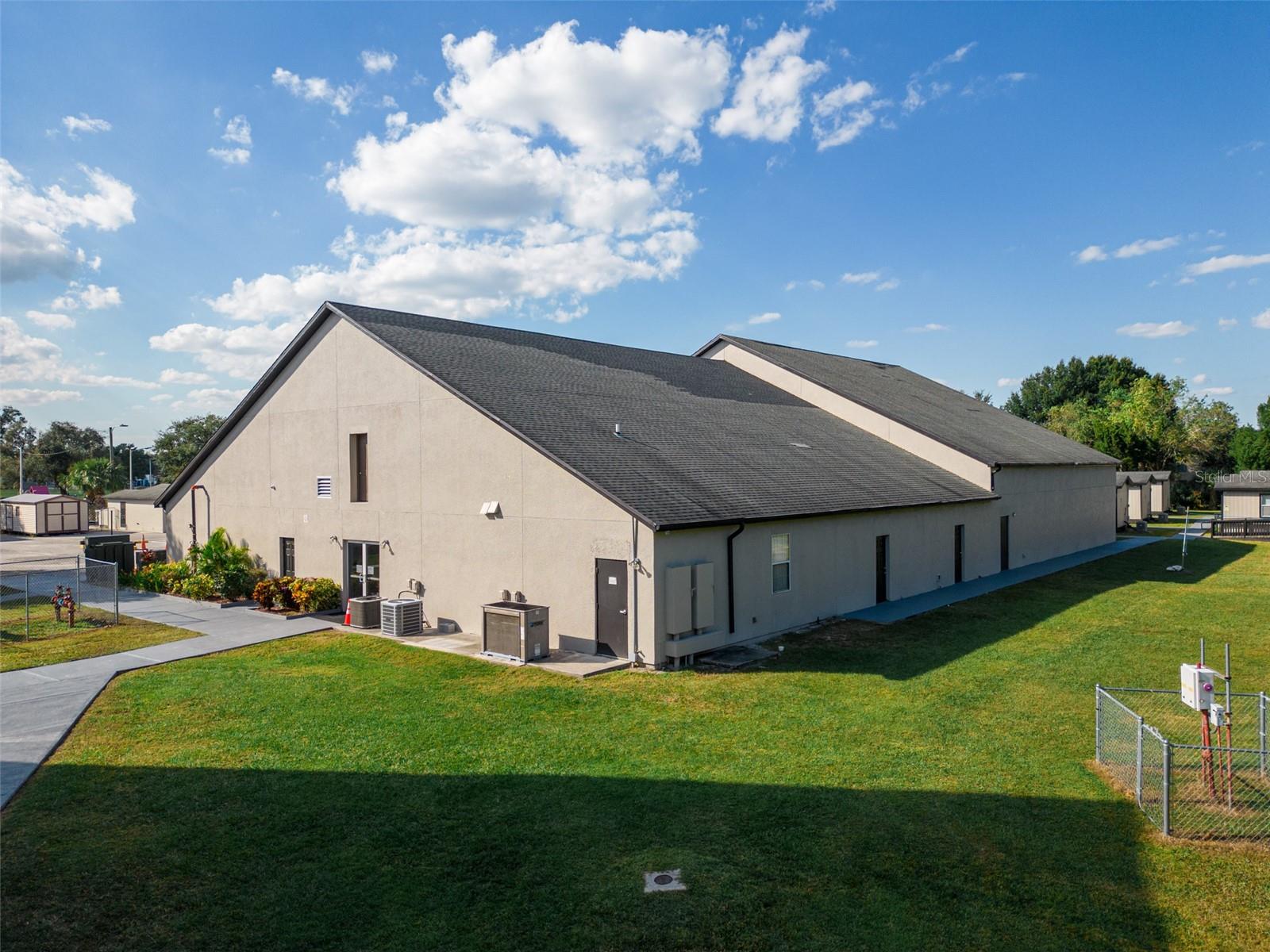 ACREAGE & UNREC - Commercial Sale