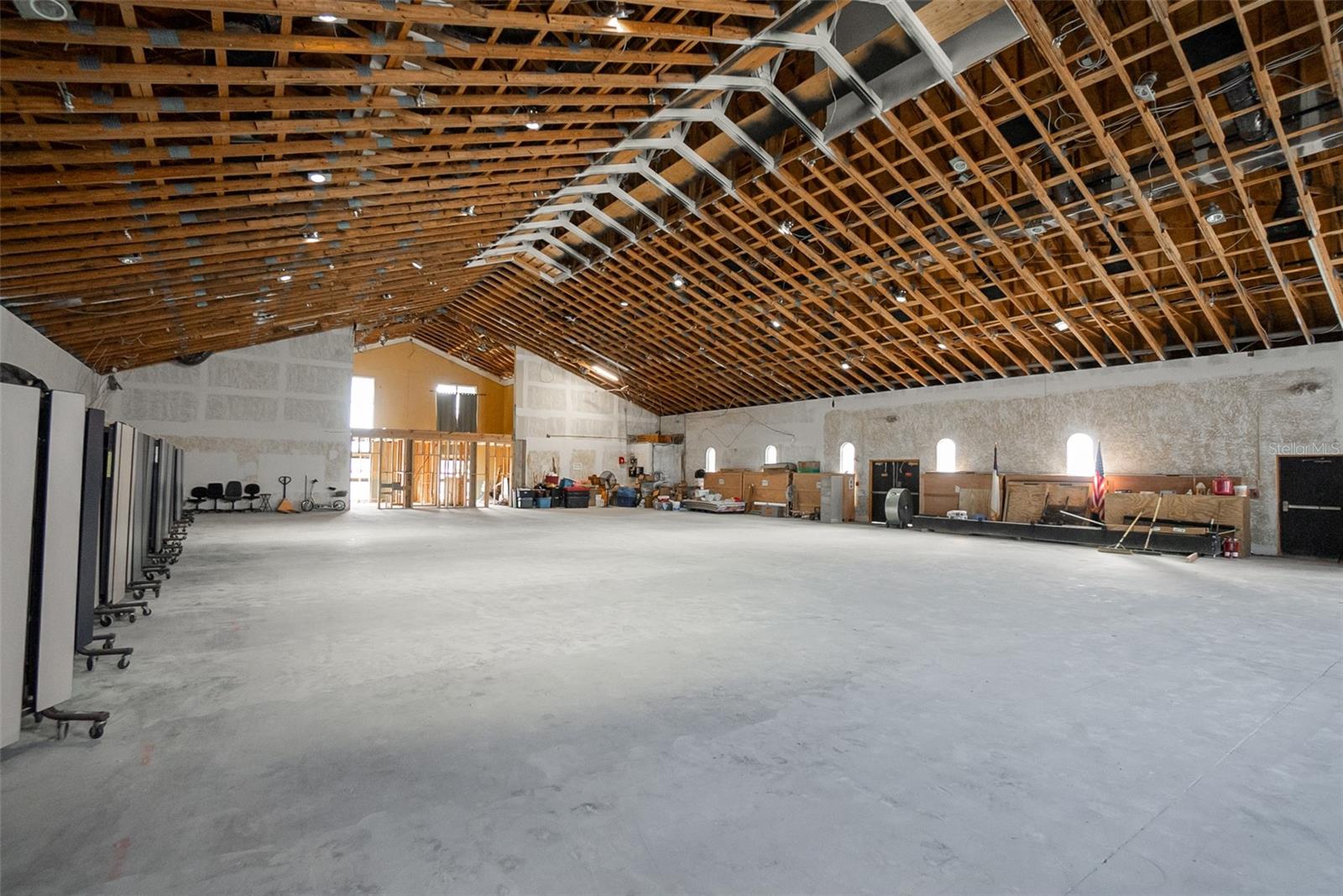 ACREAGE & UNREC - Commercial Sale