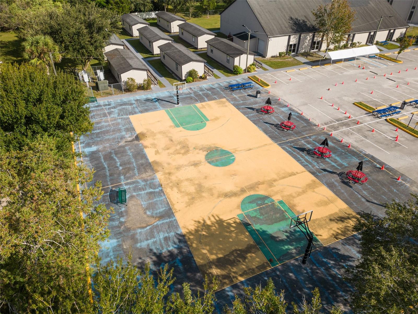 ACREAGE & UNREC - Commercial Sale