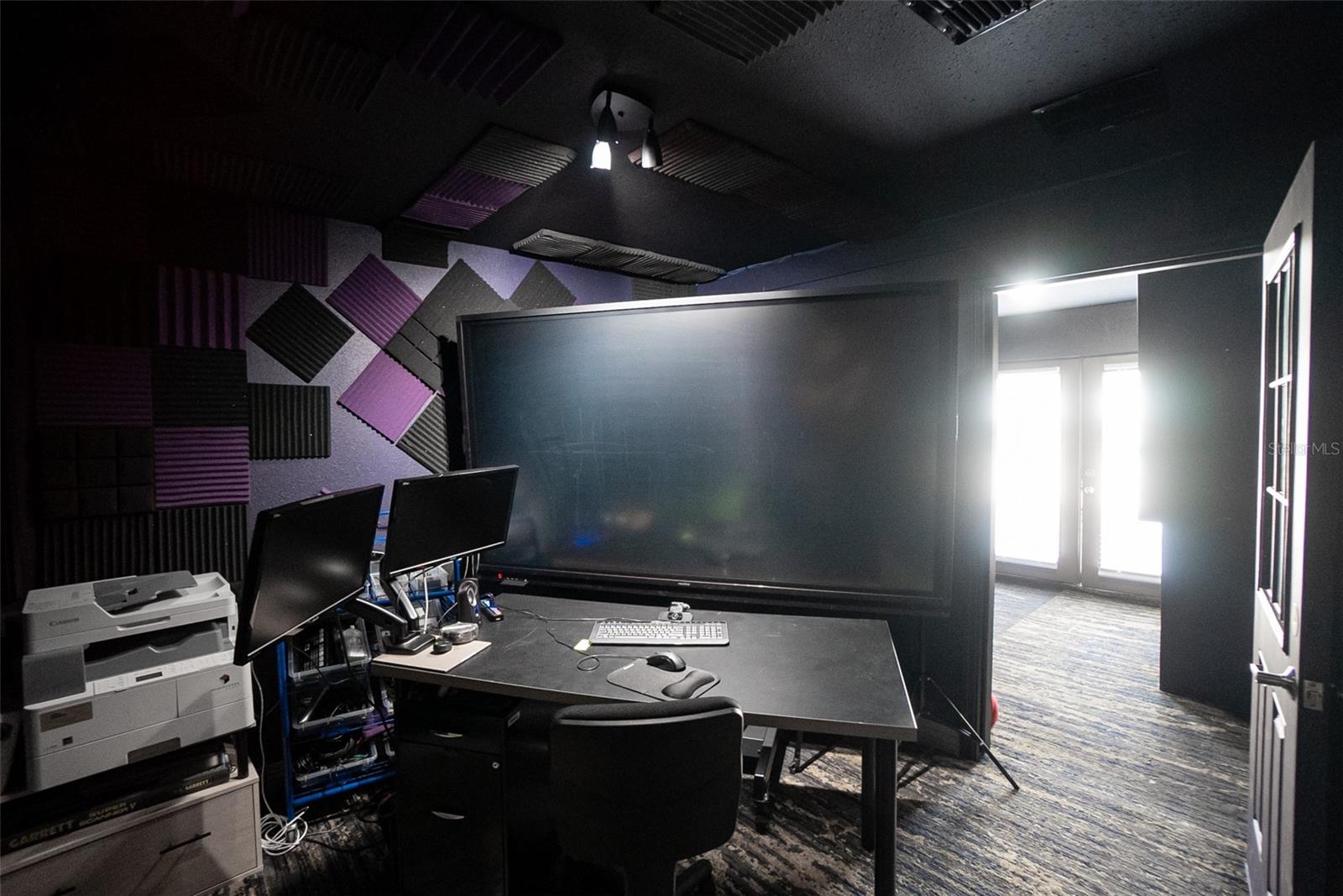 ACREAGE & UNREC - Commercial Sale