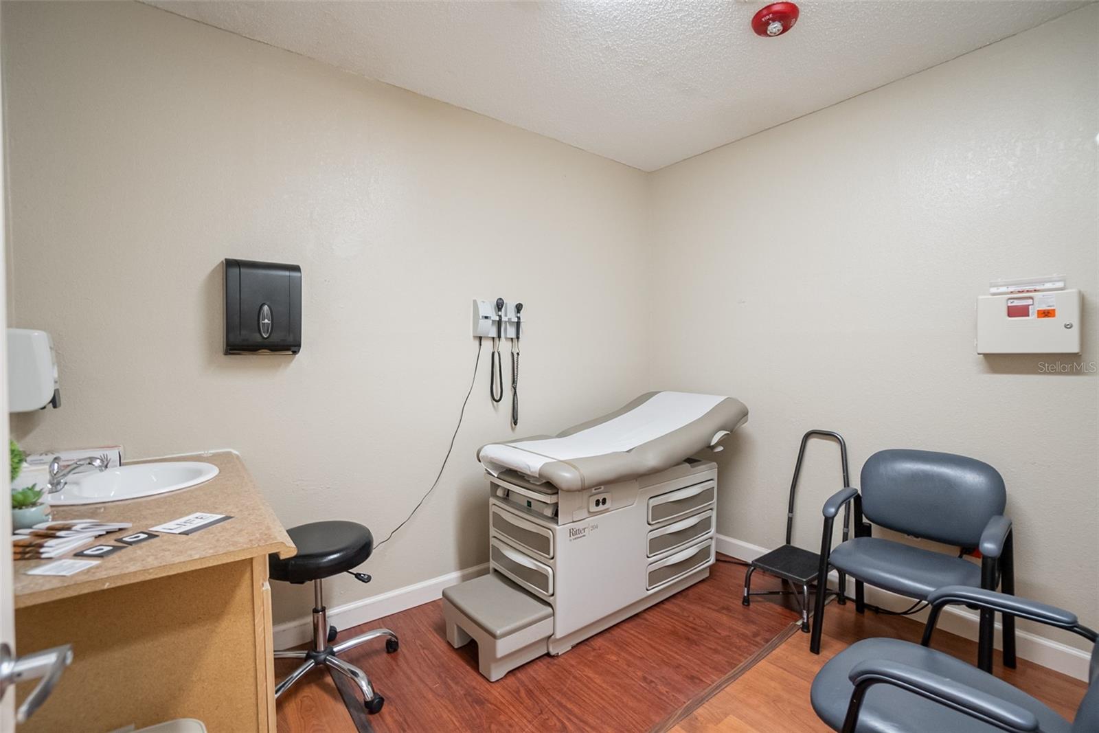 ACREAGE & UNREC - Commercial Sale