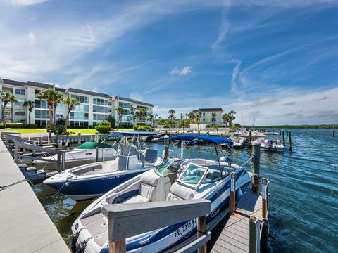 A home in LONGBOAT KEY