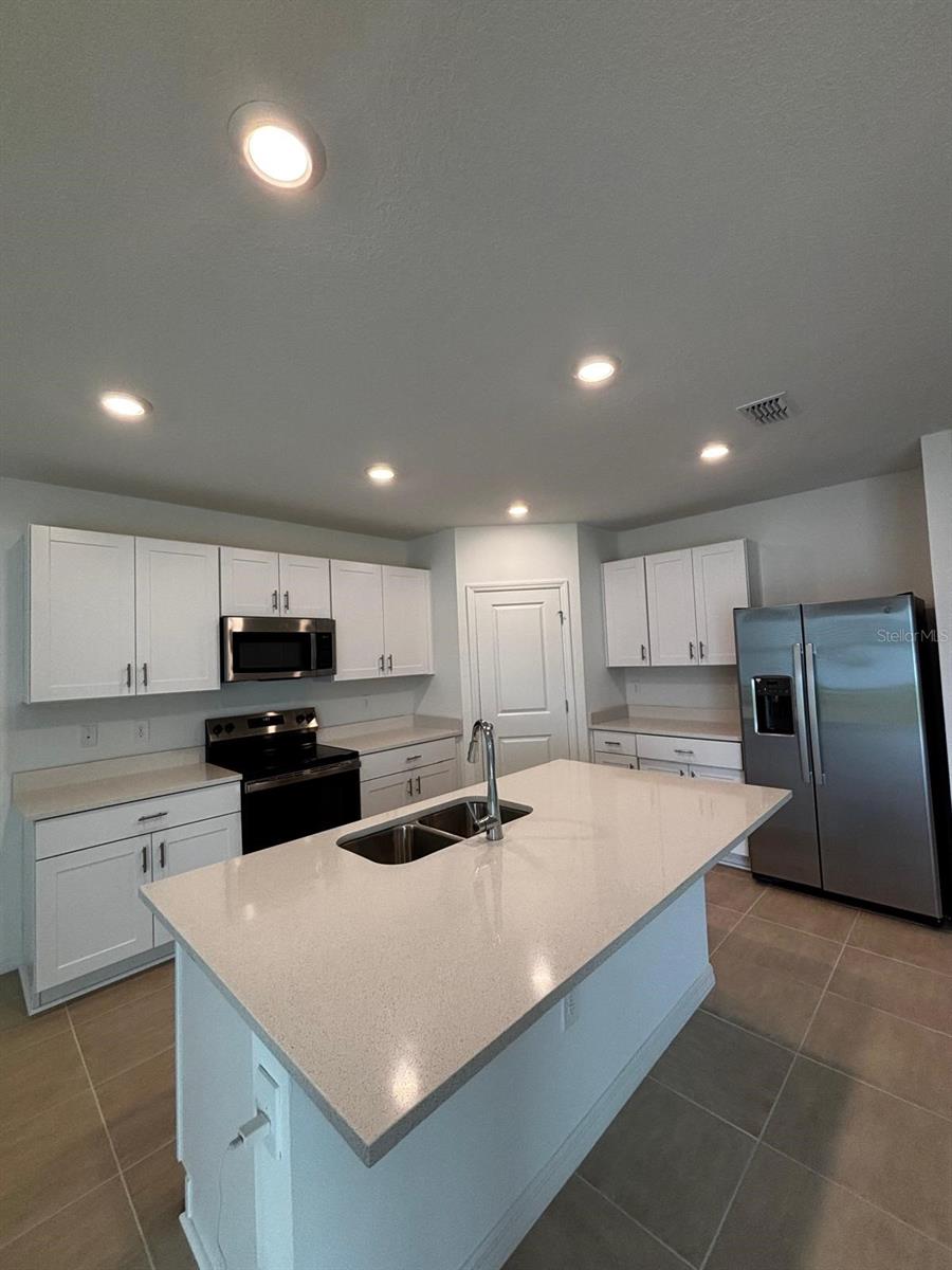 WESTVIEW POD B NEIGHBORHOOD 2A & 2B PH 1 - Residential Lease