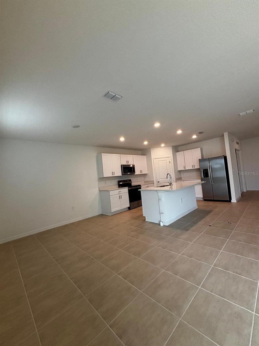 WESTVIEW POD B NEIGHBORHOOD 2A & 2B PH 1 - Residential Lease