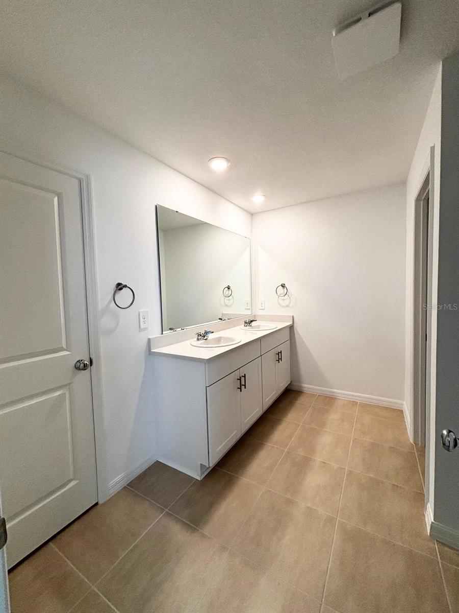 WESTVIEW POD B NEIGHBORHOOD 2A & 2B PH 1 - Residential Lease