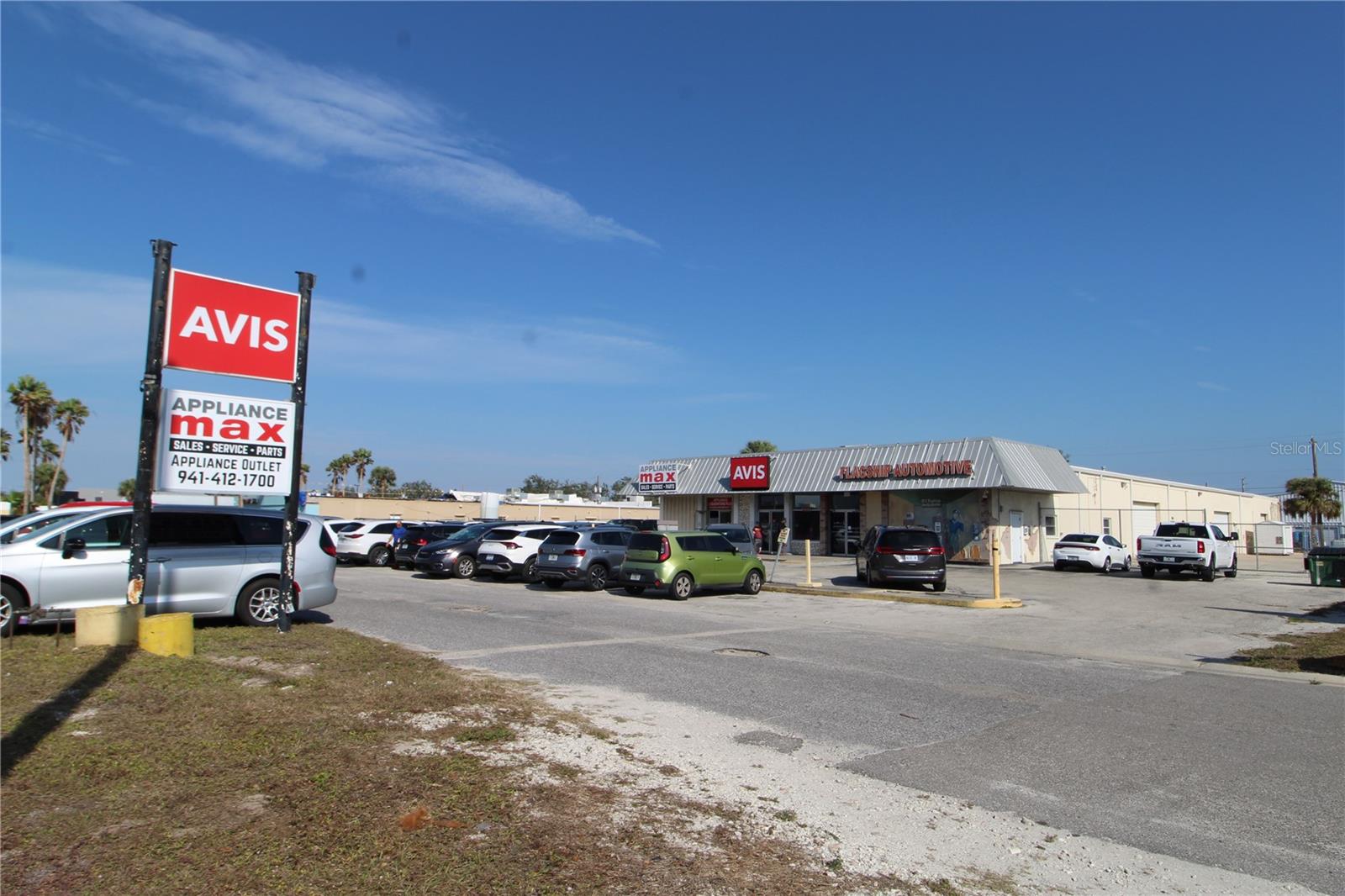 1255 US-41-BYP