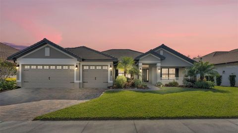 A home in AUBURNDALE