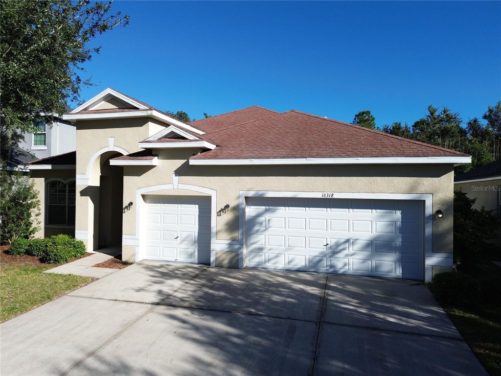 Photo of 16318 Bridgelawn Avenue, Lithia, FL 33547 (MLS # TB8439837)