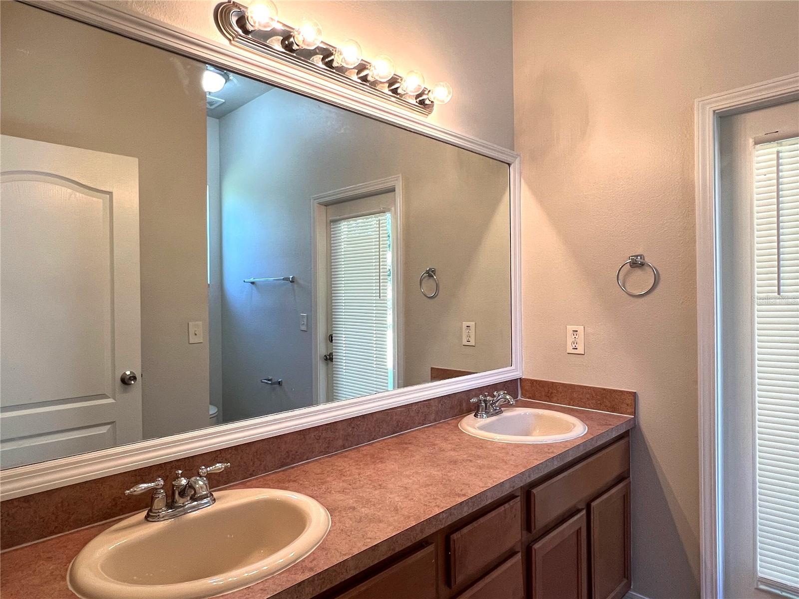 FISHHAWK RANCH PH 2 PRCL - Residential