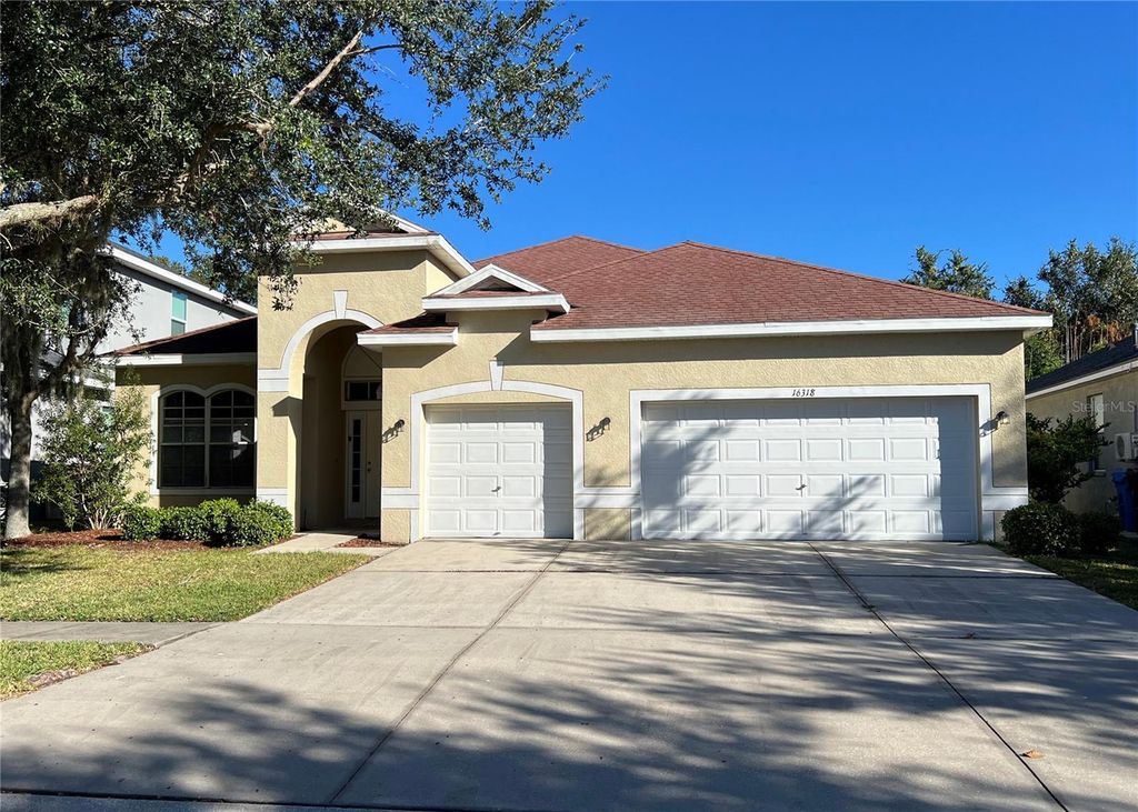 Photo of 16318 Bridgelawn Avenue, Lithia, FL 33547 (MLS # TB8439837)