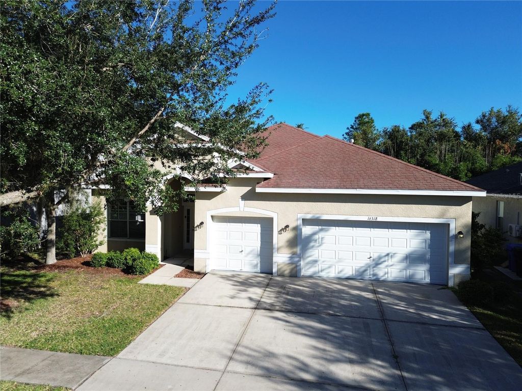 Photo of 16318 Bridgelawn Avenue, Lithia, FL 33547 (MLS # TB8439837)