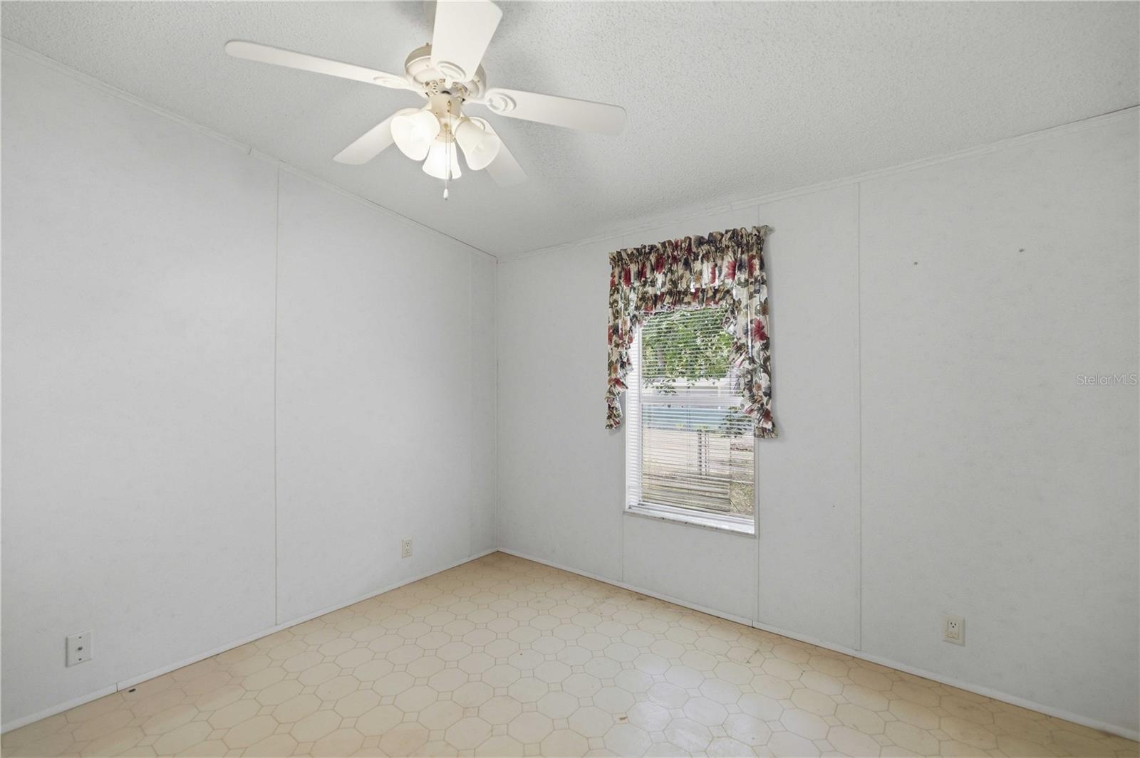 UNIT TWO MDWS - Residential
