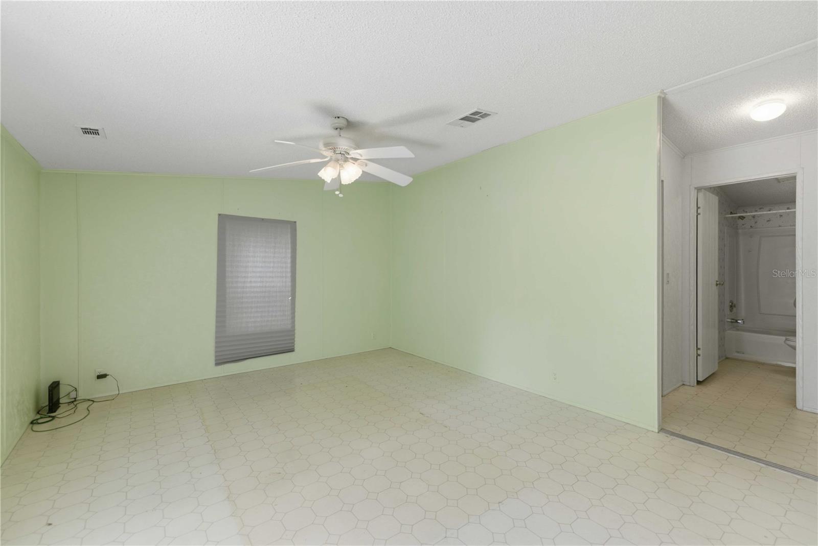 UNIT TWO MDWS - Residential