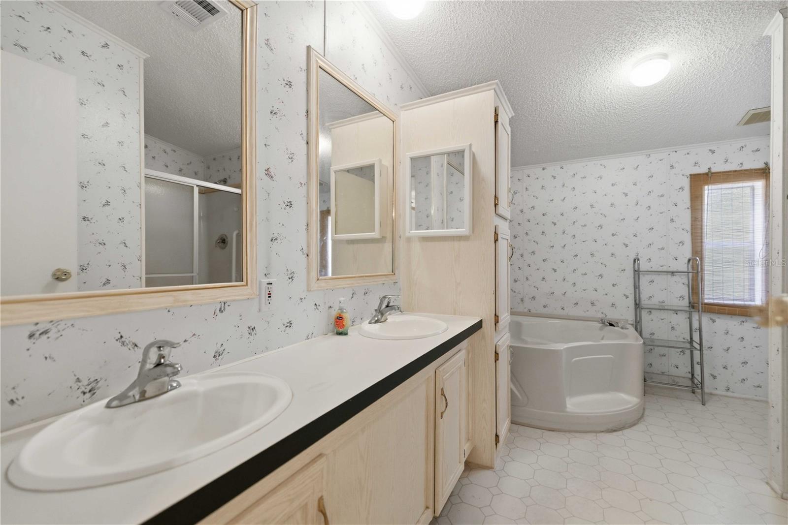 UNIT TWO MDWS - Residential