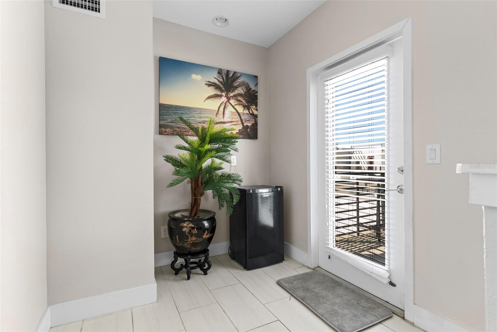 WESTSHORE VILLAGE TWNHMS - Residential