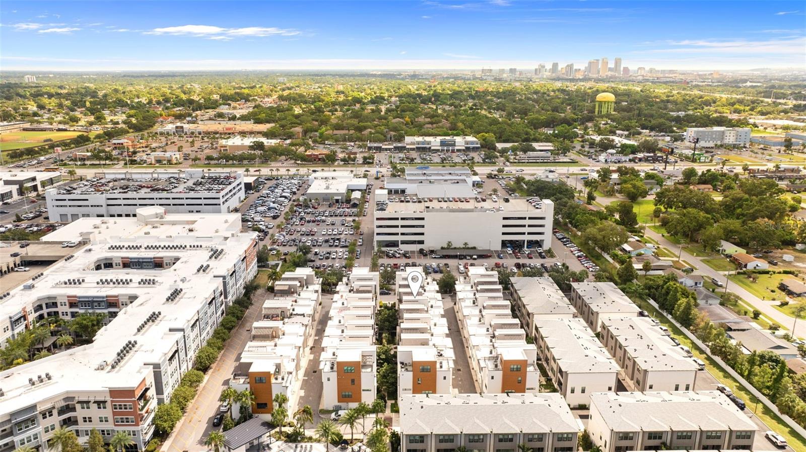 WESTSHORE VILLAGE TWNHMS - Residential