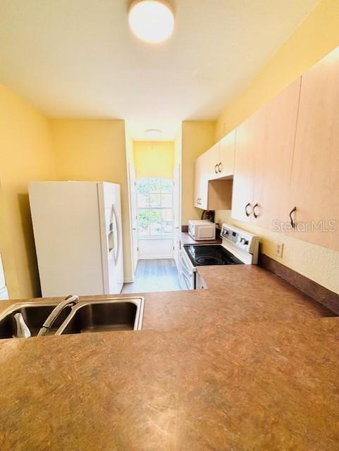 LAKE MARION GOLF RESORT CONDO - Residential Lease