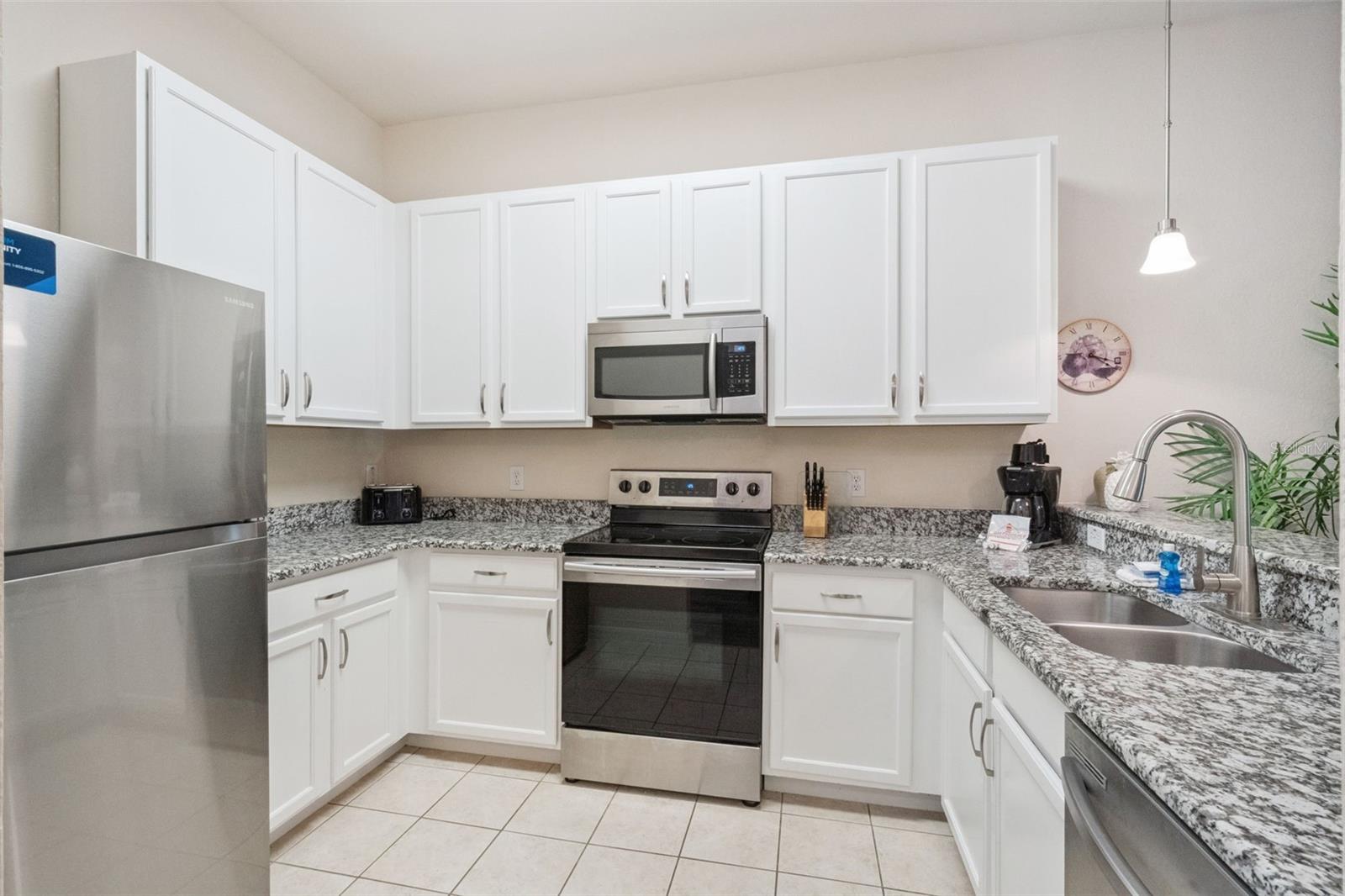 BAHAMA BAY RESORT - Residential