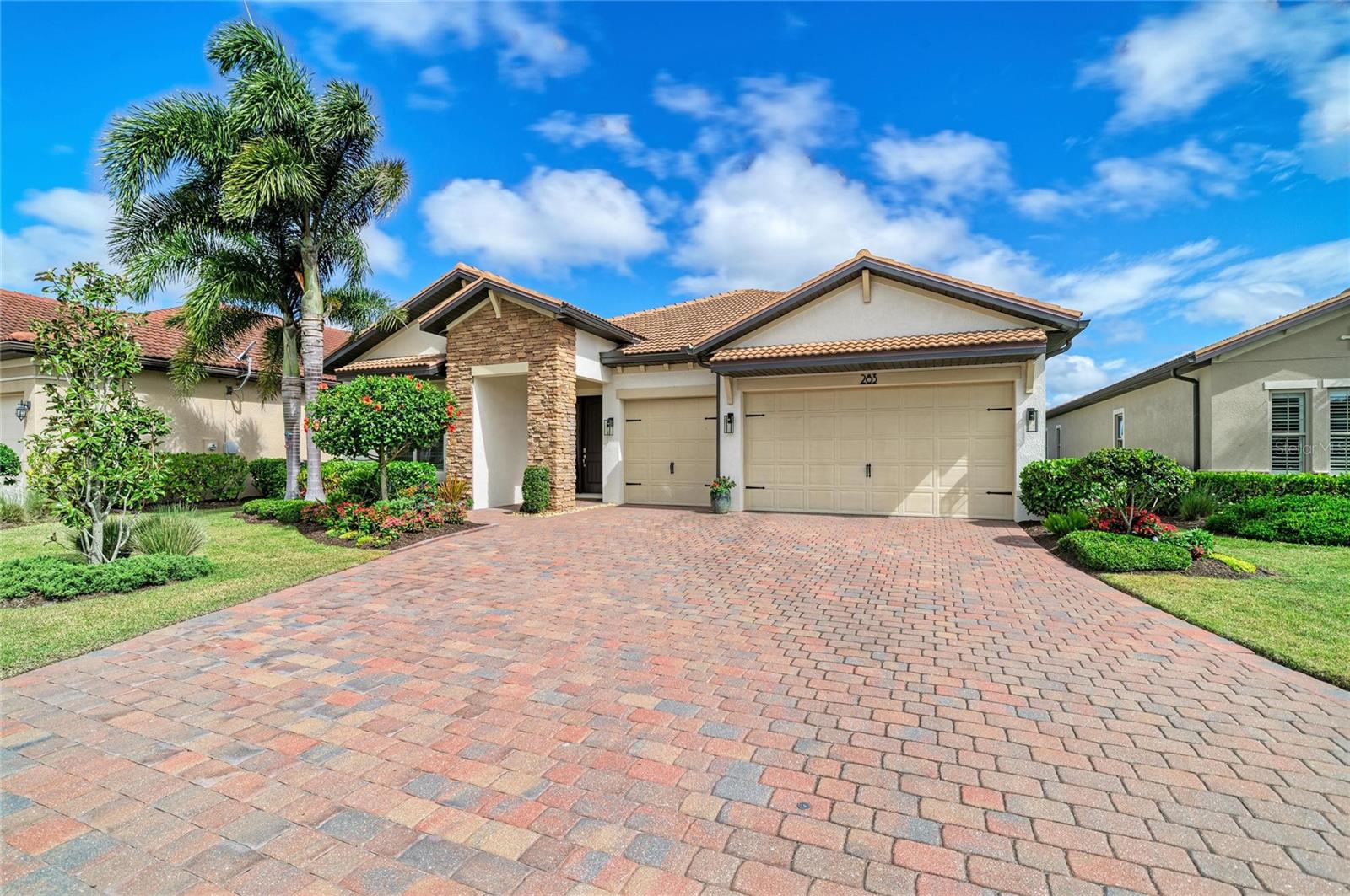 TOSCANA ISLES - Residential