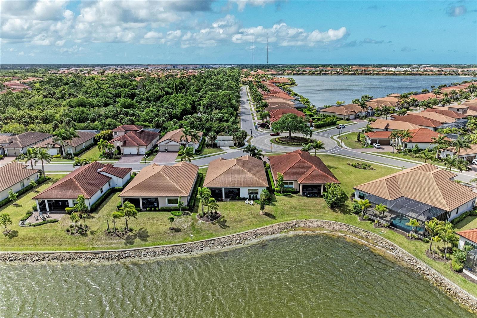 TOSCANA ISLES - Residential