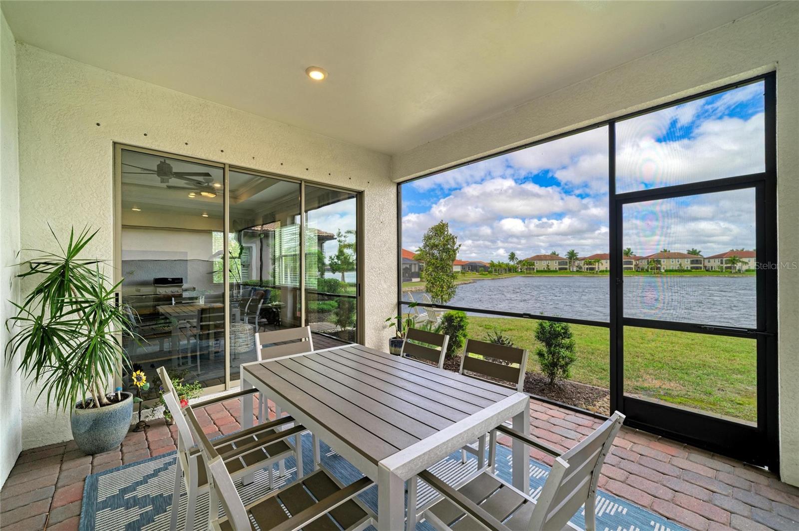 TOSCANA ISLES - Residential