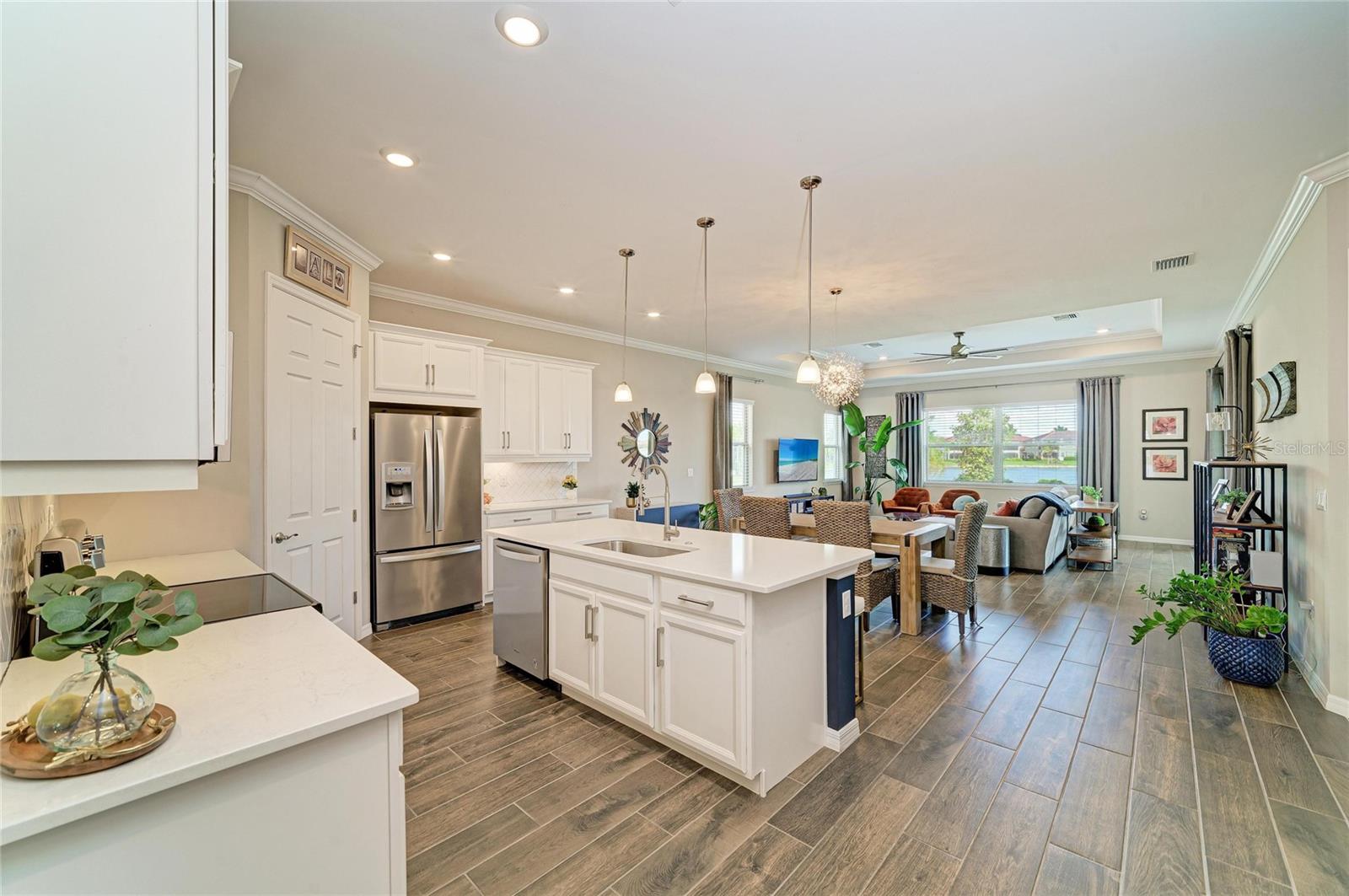 TOSCANA ISLES - Residential