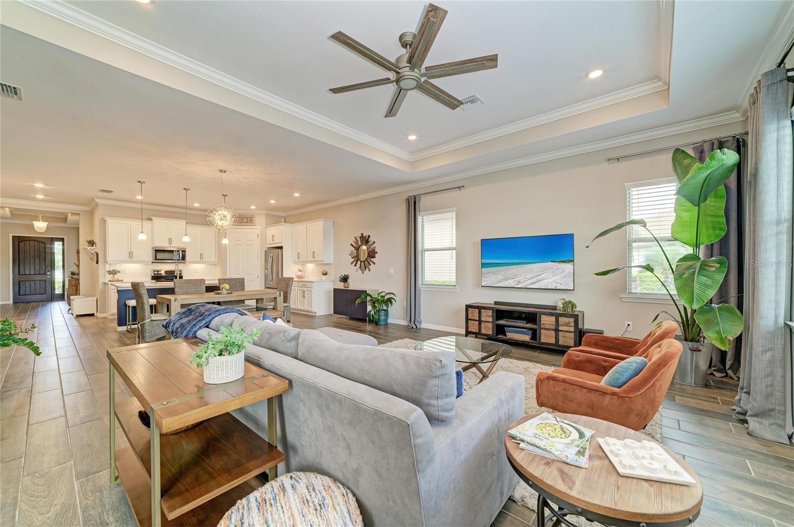 TOSCANA ISLES - Residential