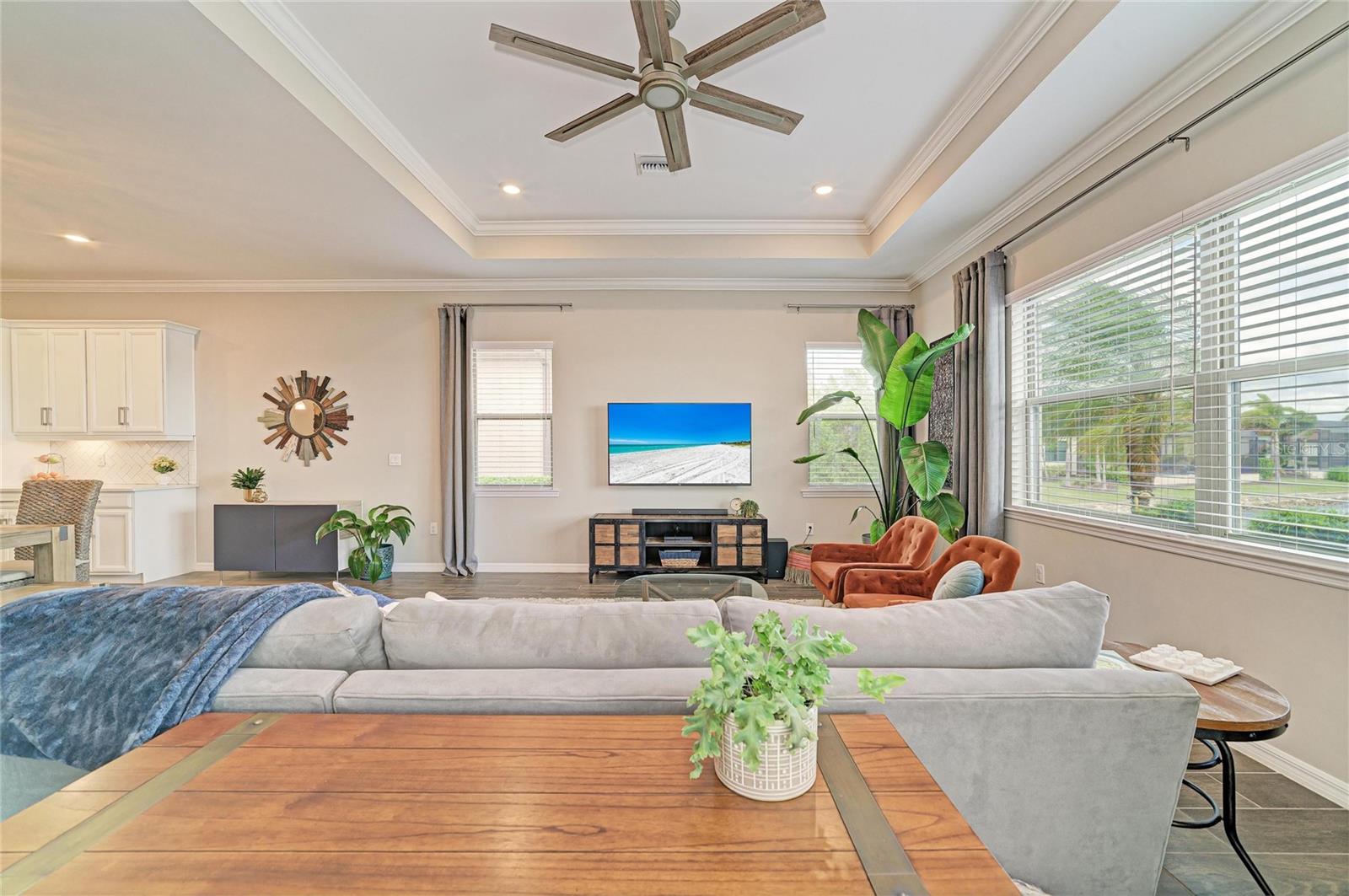 TOSCANA ISLES - Residential