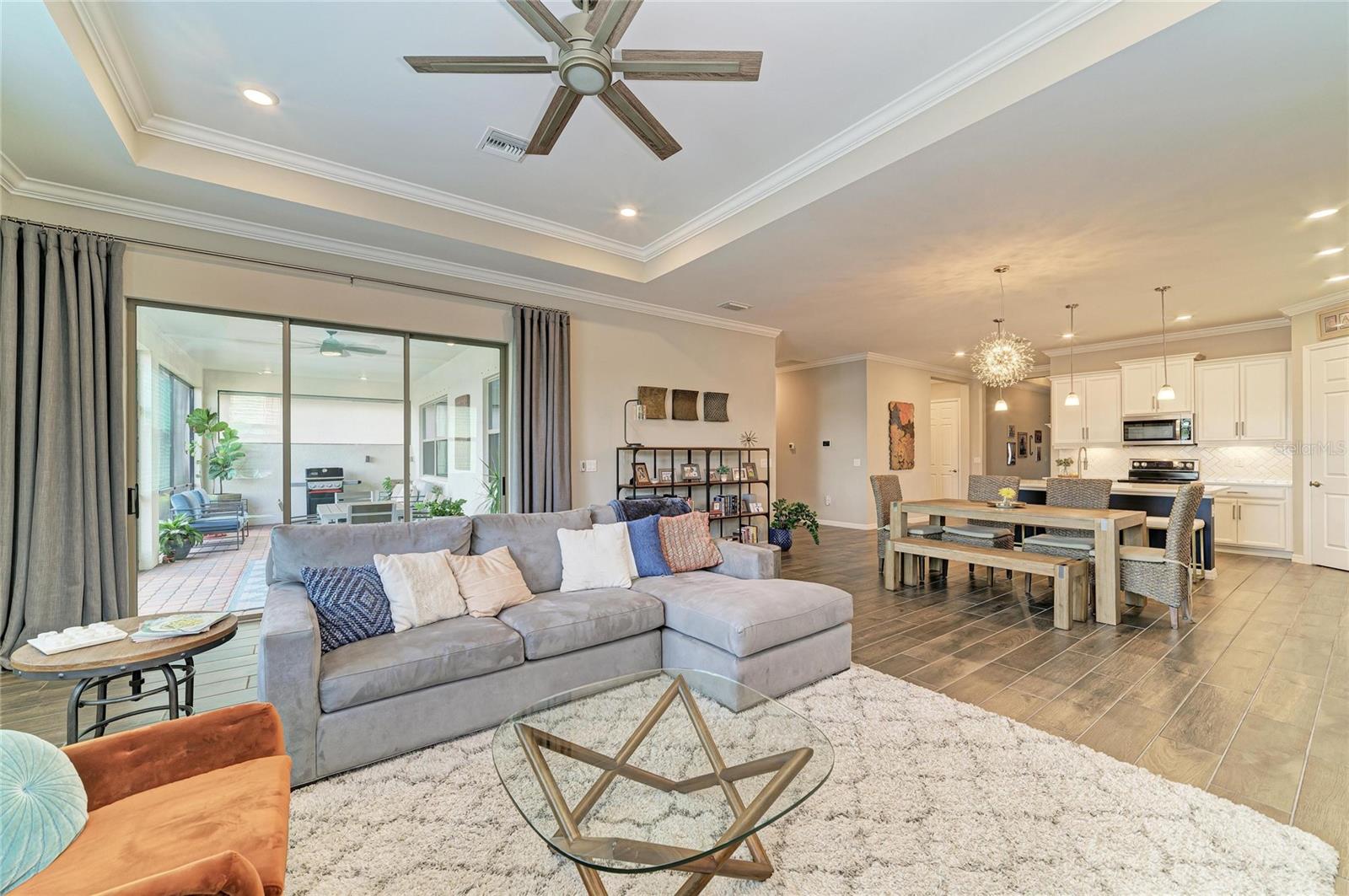 TOSCANA ISLES - Residential