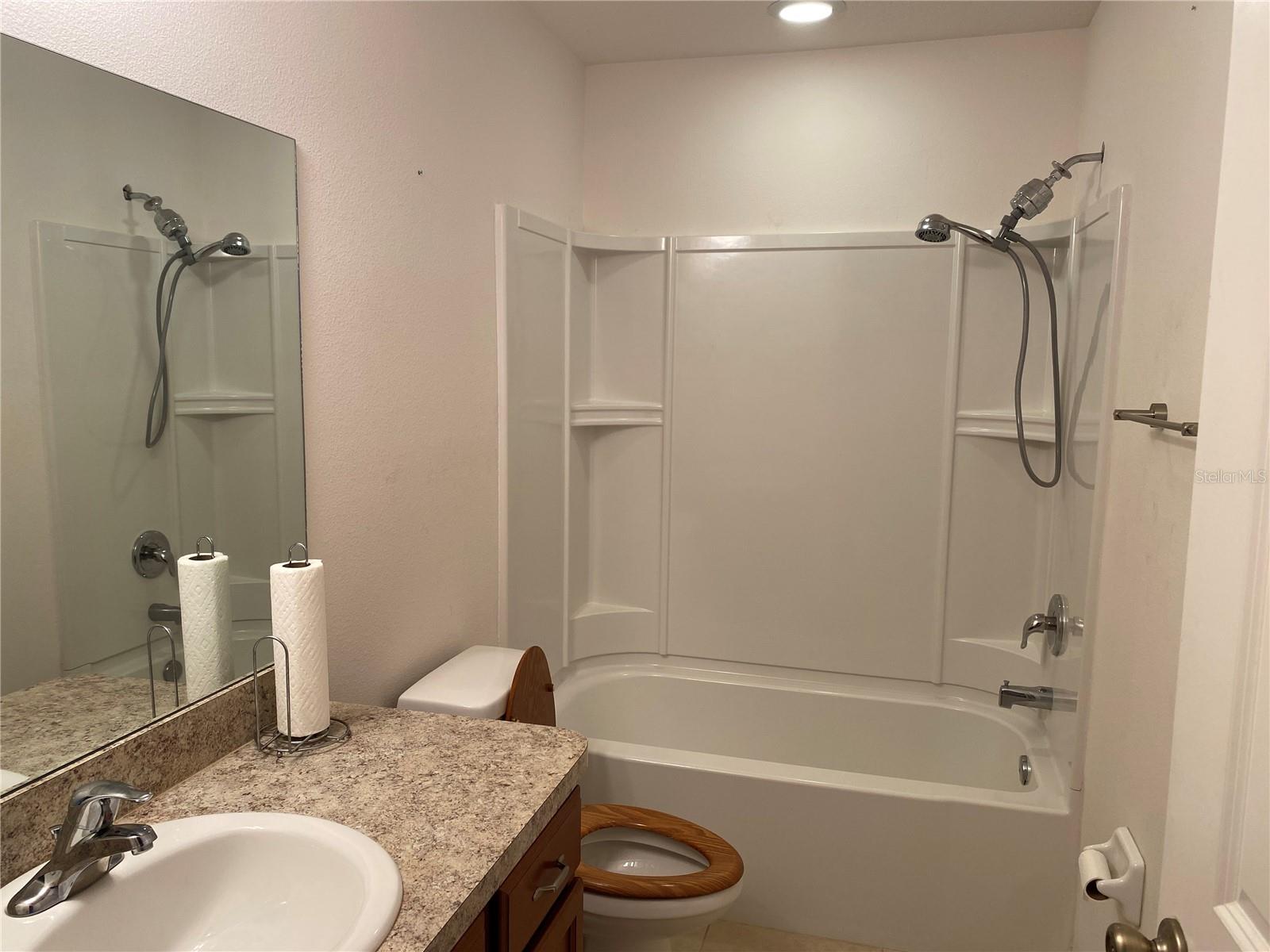 VILLAGES/BRIDGEWATERVILLAGE 06B - Residential Lease