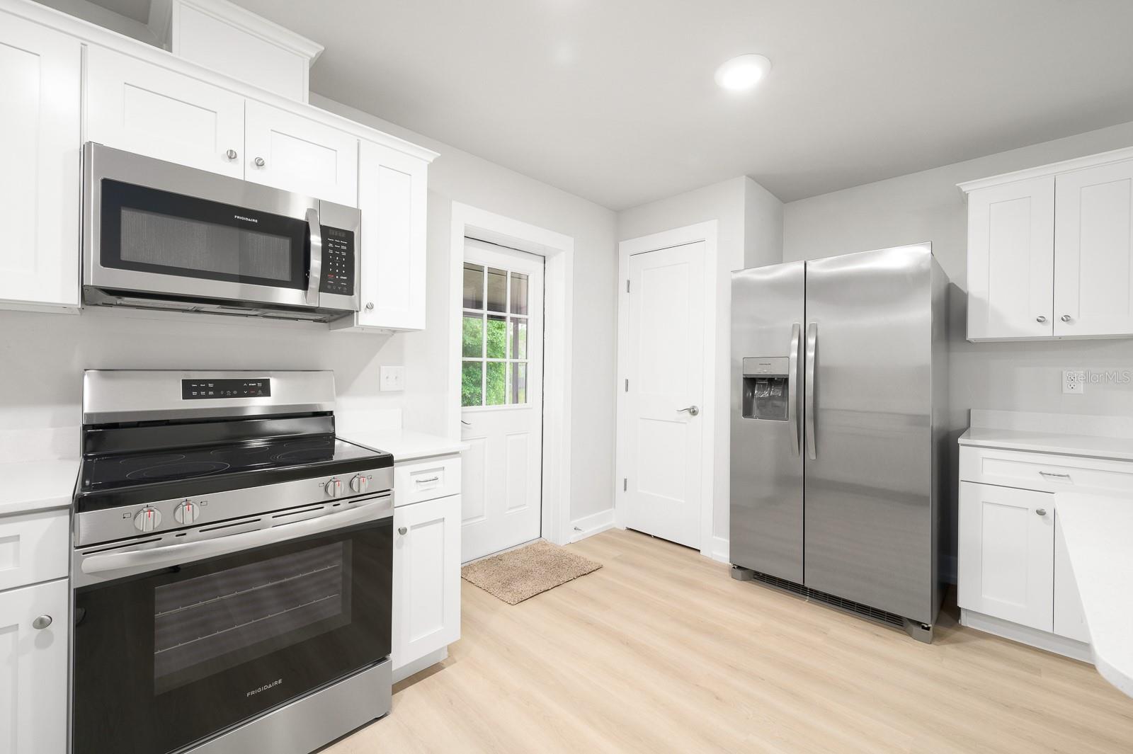 506 SE 13TH TERRACE