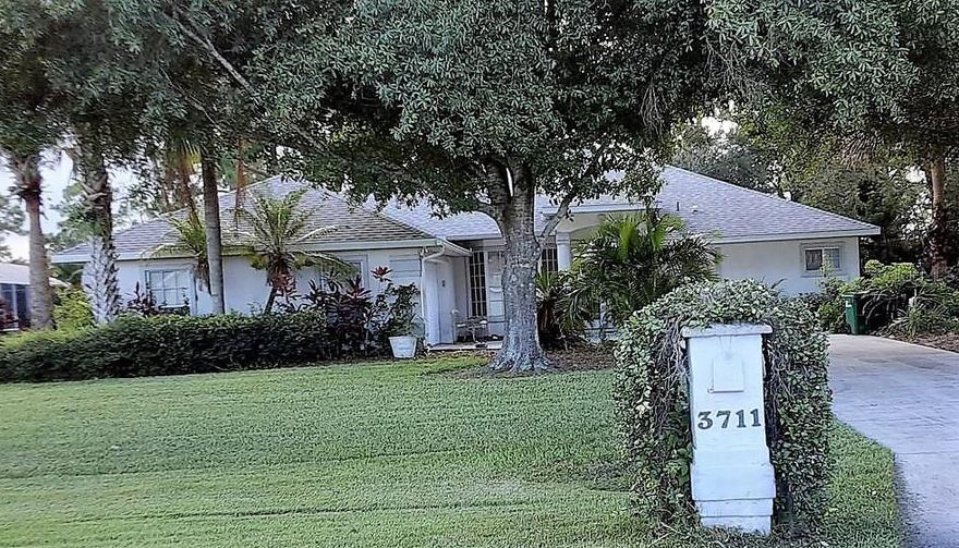 Furnished Lakefront Home for Rent - Experience peaceful waterfront living in this beautifully furnished 3-bedroom, 3-bathroom home located on a 7-acre lake in Melbourne. Set on a spacious 1/2-acre lot, this home offers comfort, privacy, and convenience—all in a stunning natural setting. 4 Bedrooms 3 Full Bathrooms - Includes two en-suite bedrooms, perfect for added privacy or hosting guests. Fully Furnished - Move-in ready with tasteful furnishings, kitchen essentials, and cozy living spaces.  Lake Frontage - Enjoy direct access and panoramic views of the scenic 7-acre lake, ideal for relaxing, birdwatching, or simply enjoying the peaceful setting. 1/2-Acre Lot - Plenty of outdoor space to unwind, entertain, or enjoy nature in your own backyard.  Convenient Location - Tucked away in a quiet area of Melbourne.