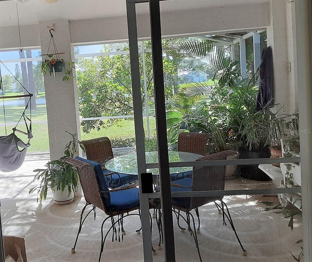 CARRIAGE GATE SUB - Residential Lease