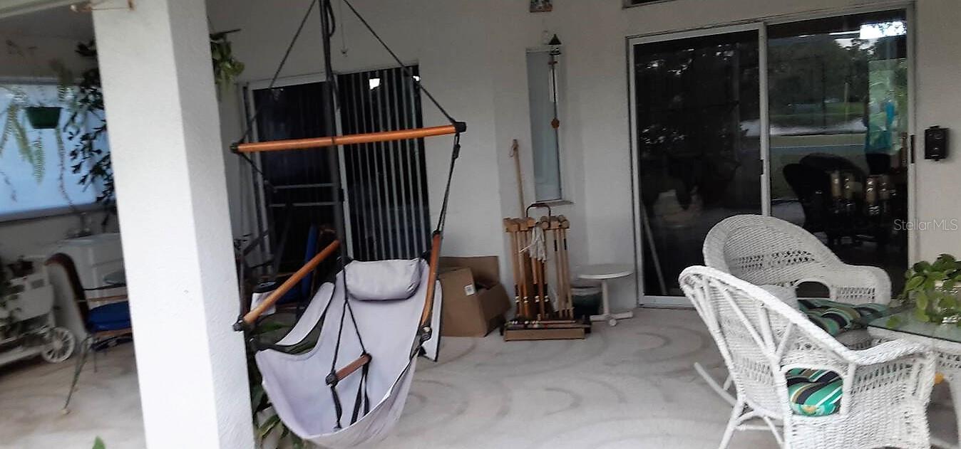 CARRIAGE GATE SUB - Residential Lease