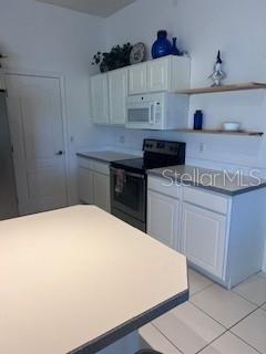 CARRIAGE GATE SUB - Residential Lease