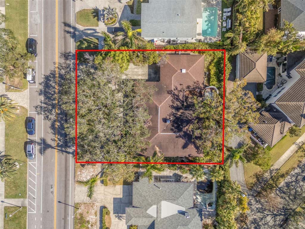 Photo of 215 Snell Isle Boulevard NE, St Petersburg, FL 33704 (MLS # TB8534567)