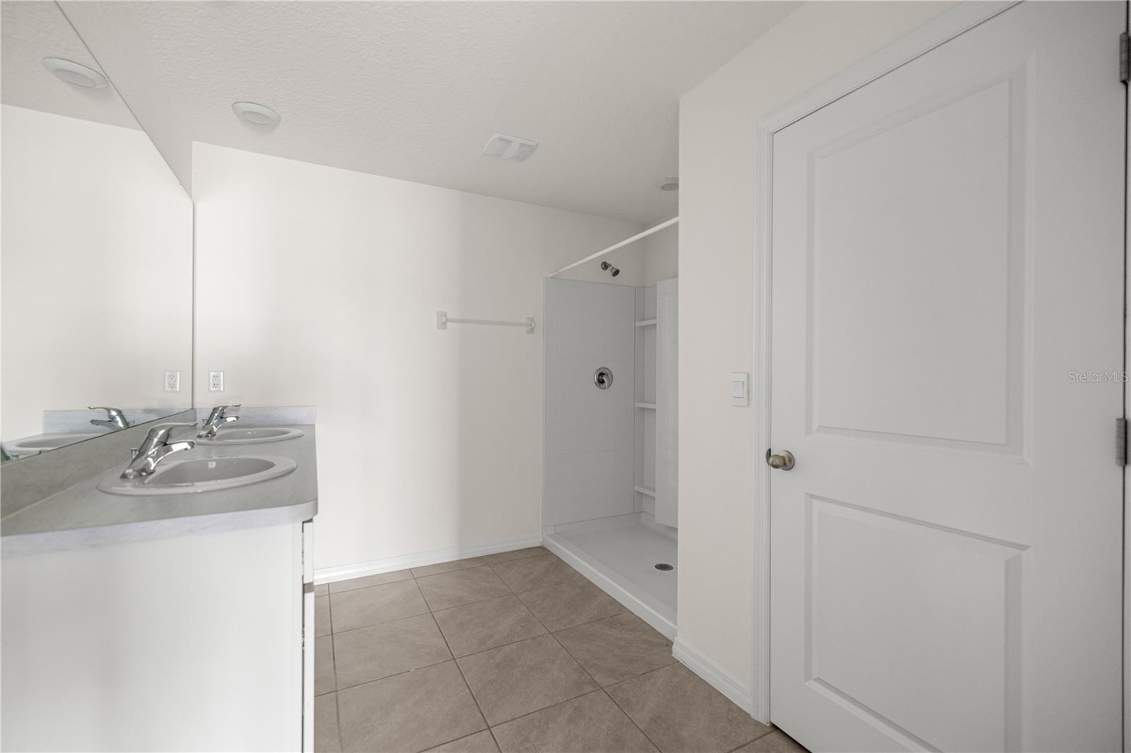 GREYSTONE HILLS PH TWO - Residential Lease
