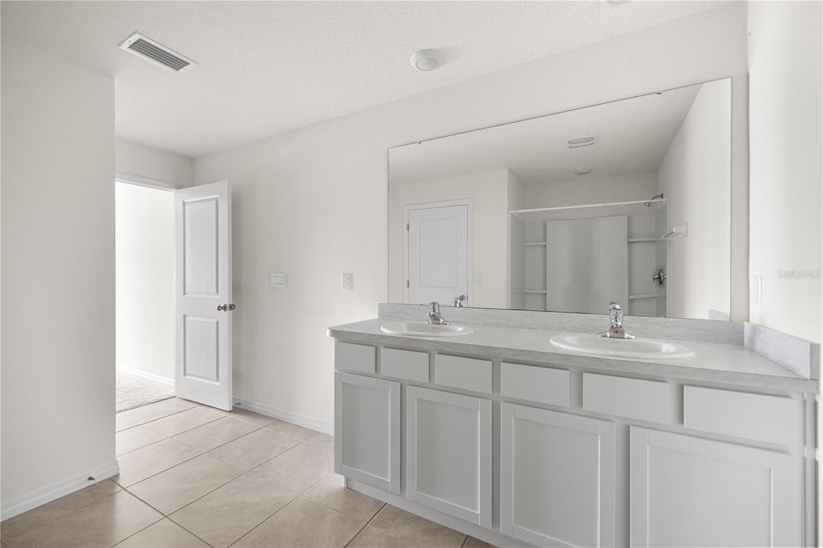 GREYSTONE HILLS PH TWO - Residential Lease