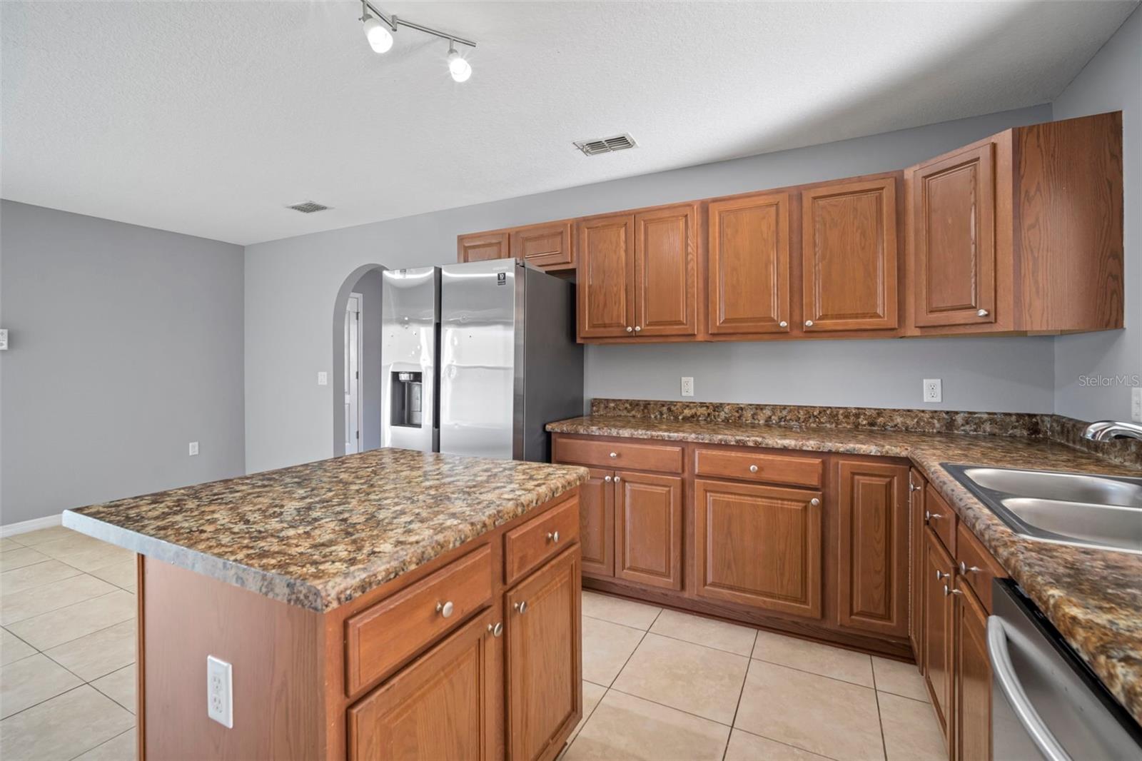 VENETIAN AT BAY PARK - Residential