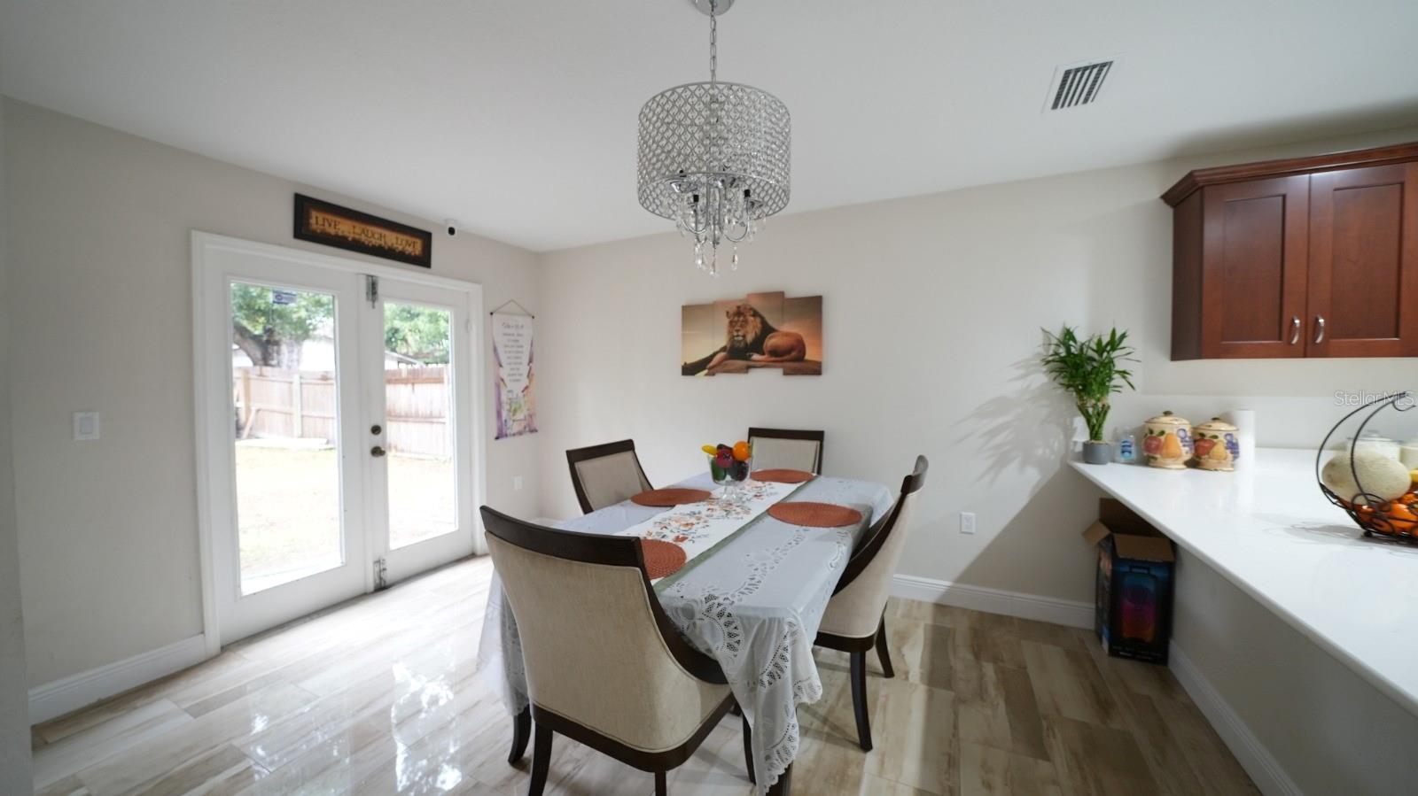 EDGEWOOD - Residential Lease