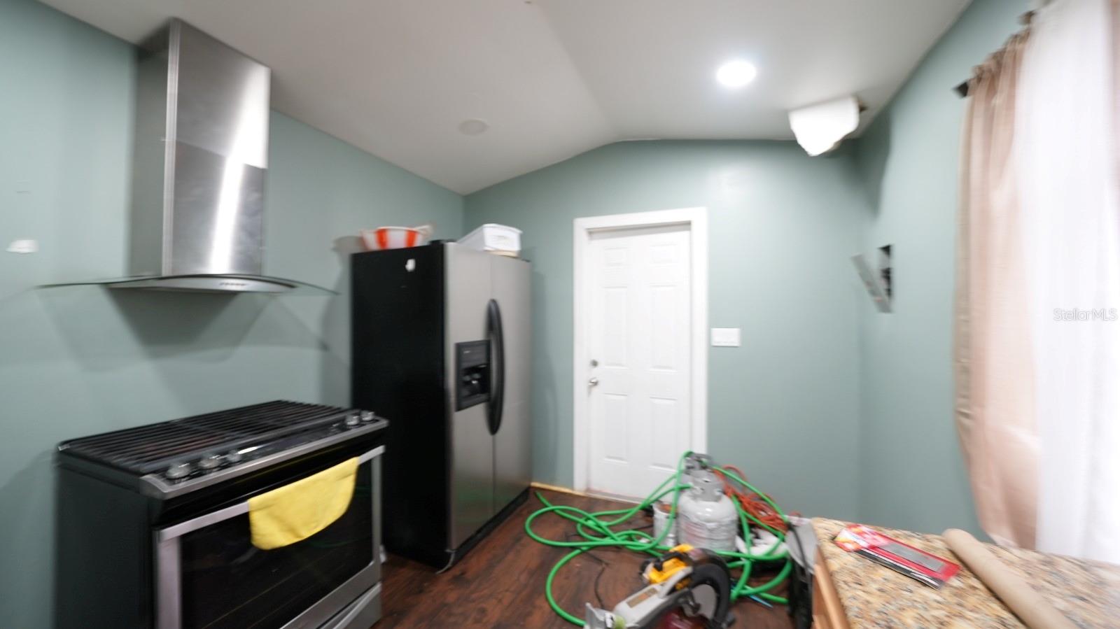 EDGEWOOD - Residential Lease