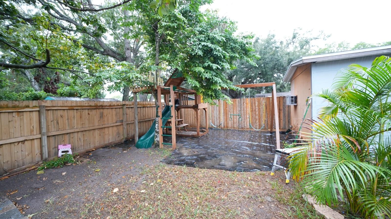 EDGEWOOD - Residential Lease