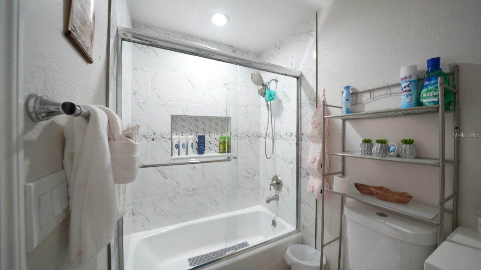 EDGEWOOD - Residential Lease