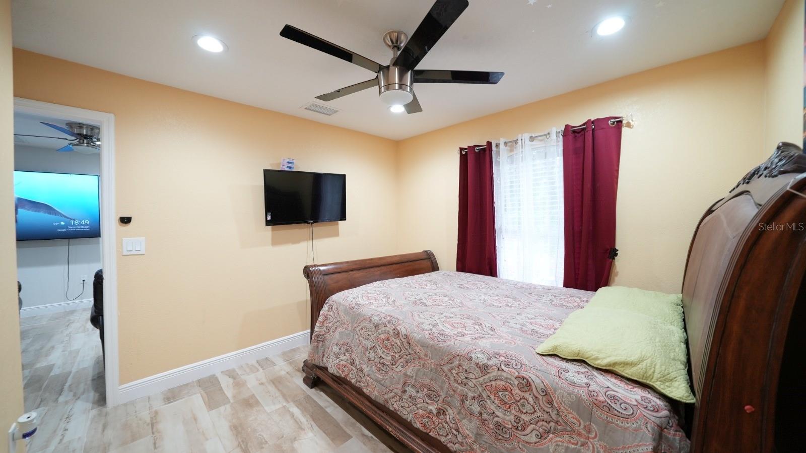 EDGEWOOD - Residential Lease