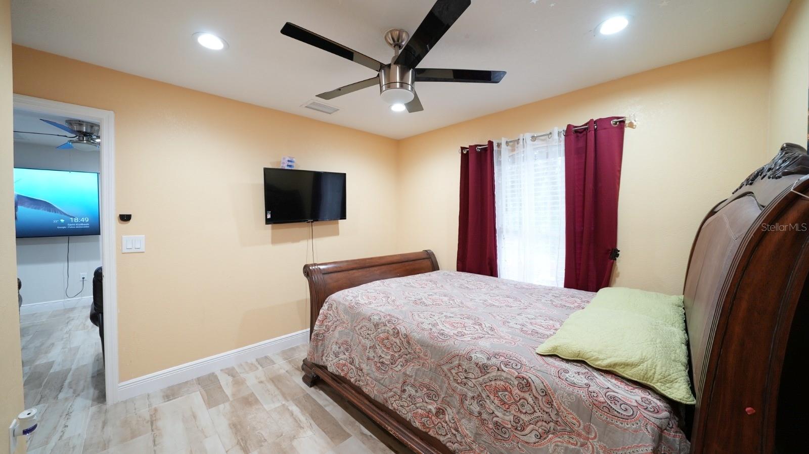 EDGEWOOD - Residential Lease