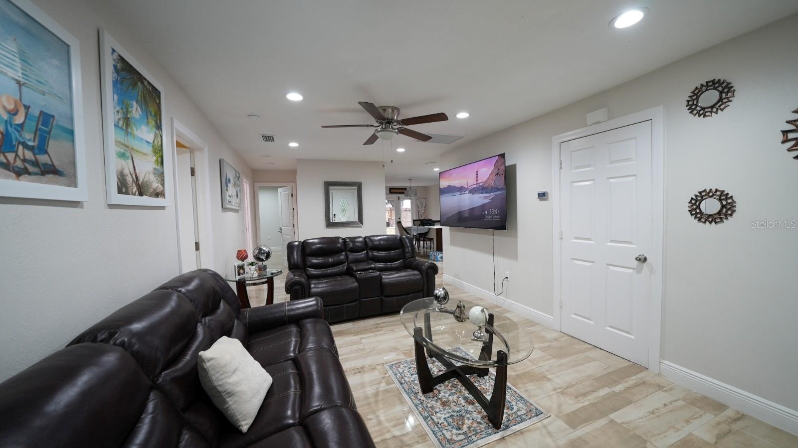 EDGEWOOD - Residential Lease